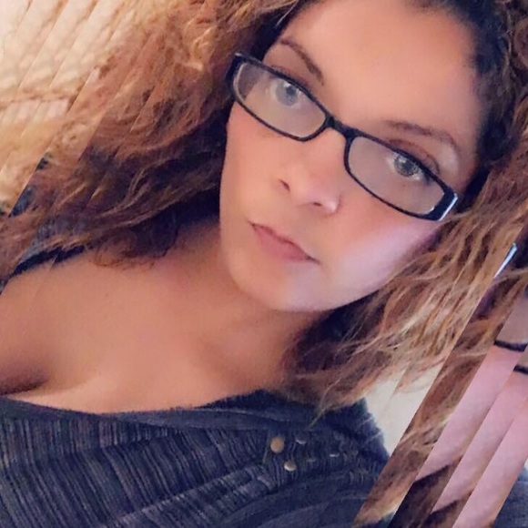 Meet your Posher, Marcia - Picture 1 of 1